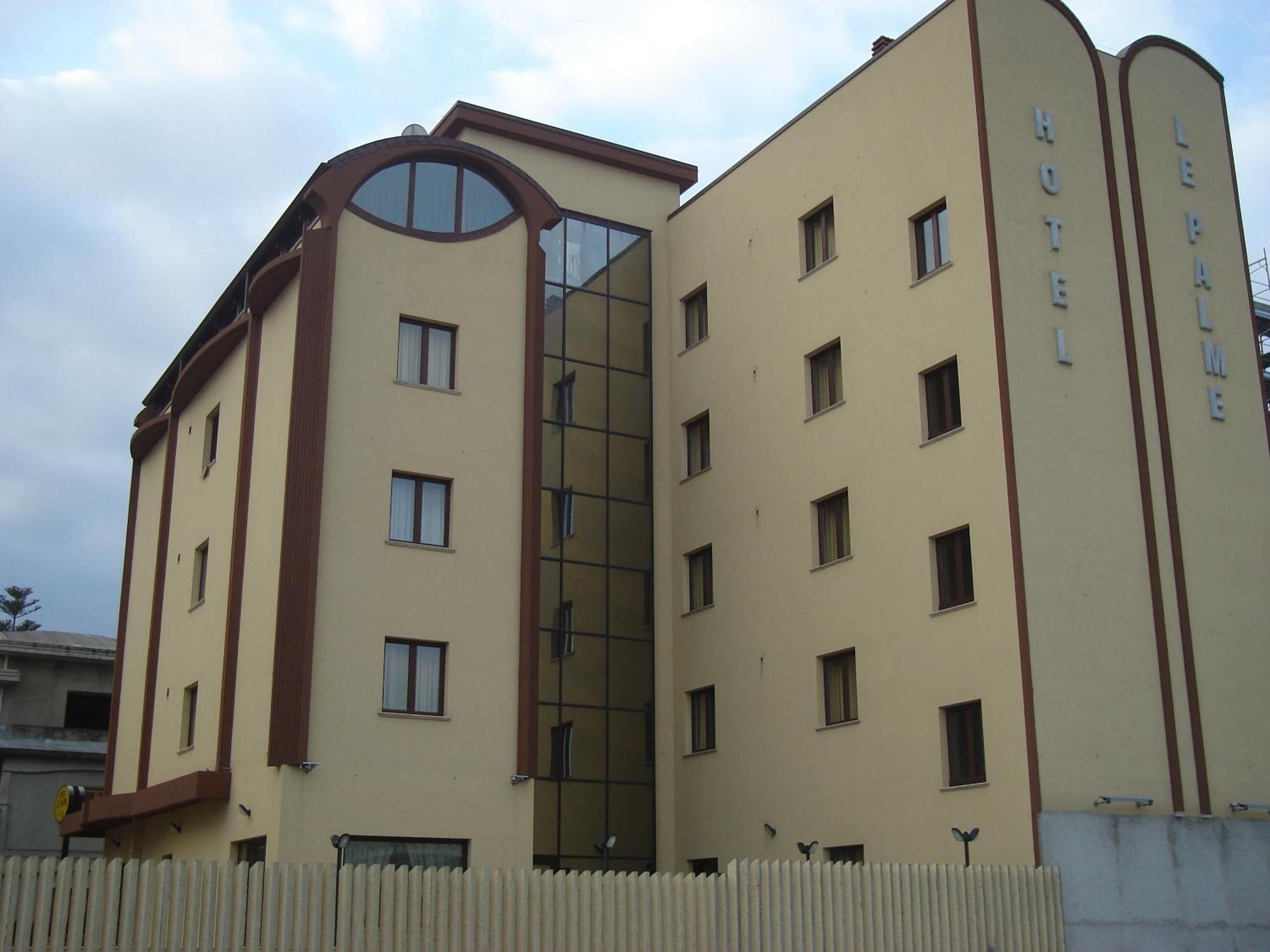 Hotel Le Palme Gioia Tauro Exteriör bild